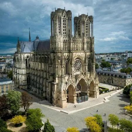 Appartement Lumineux Proche Cathedrale Reims Exterior photo